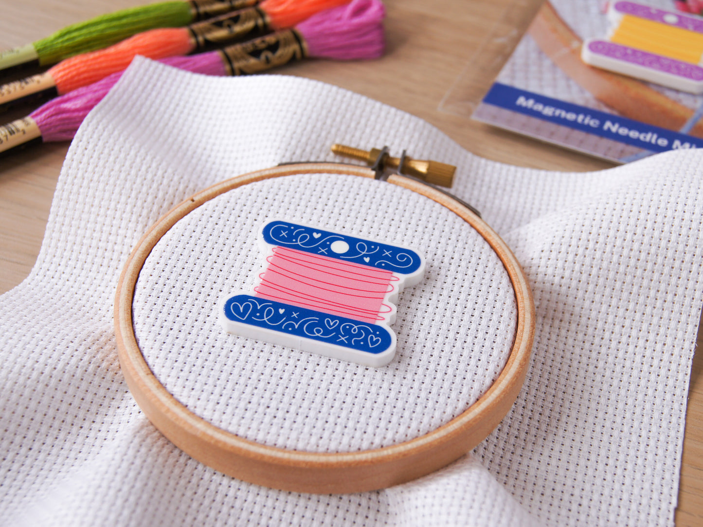 Thread Bobbin Magnetic Needle Minder