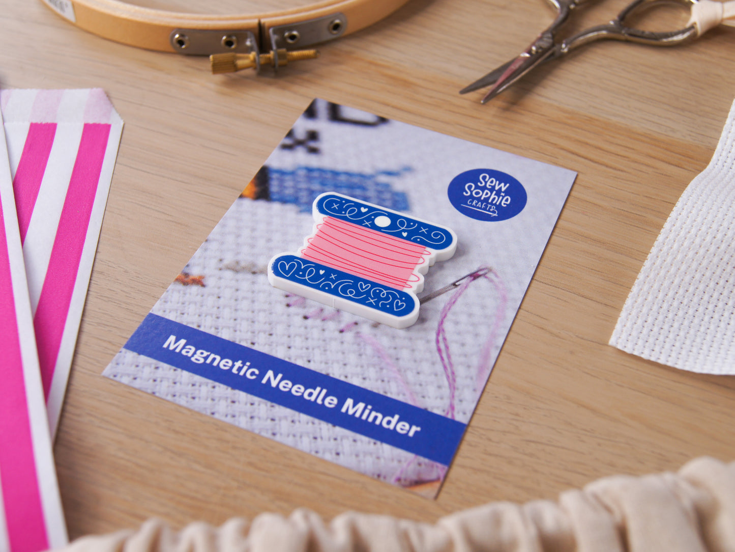 Thread Bobbin Magnetic Needle Minder