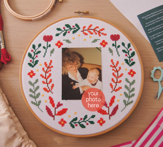 A Festive Frame - 9" Christmas Cross Stitch Kit