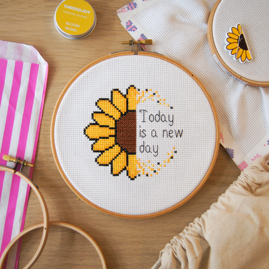 Sunflower 6" Cross Stitch Kit